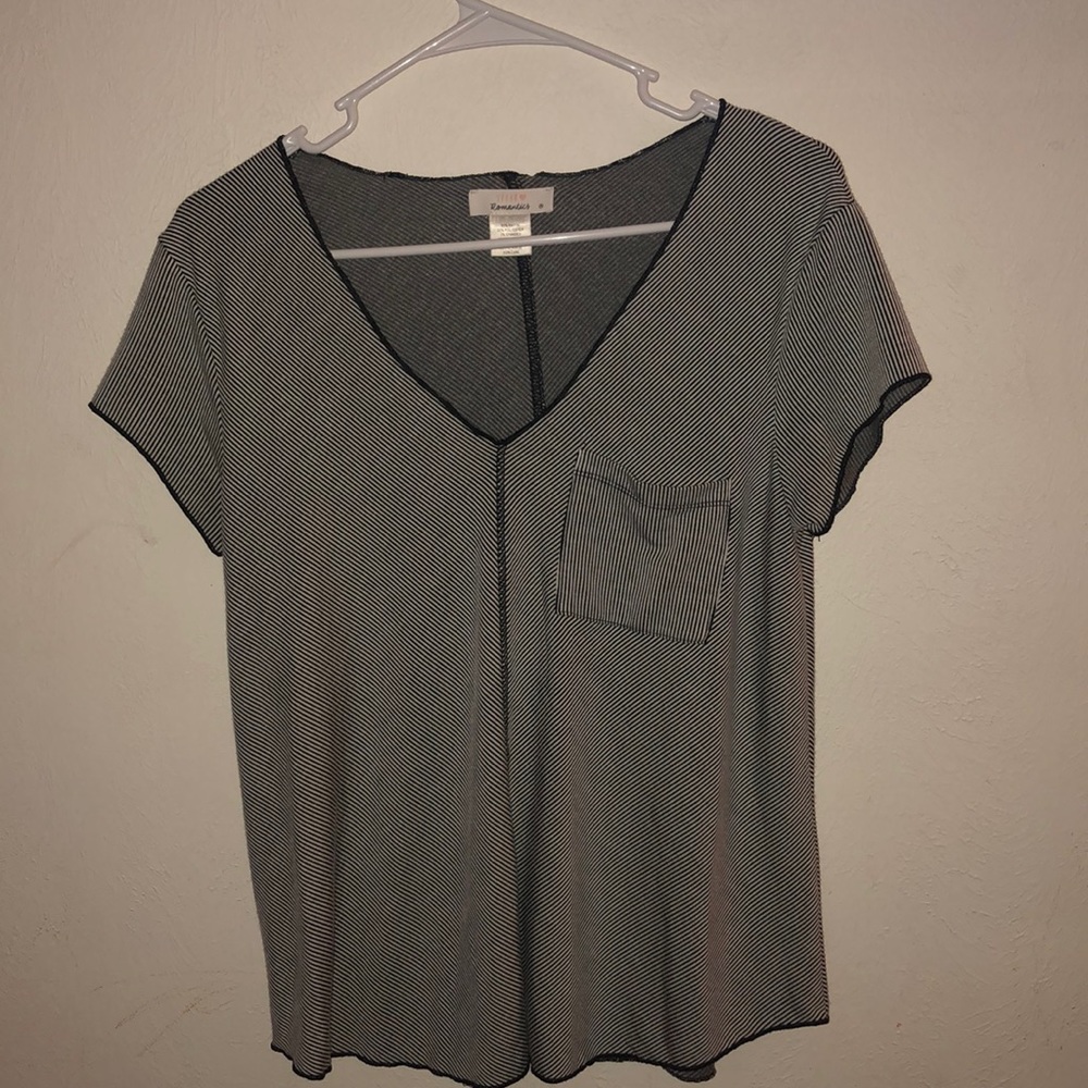 Striped v neck tee